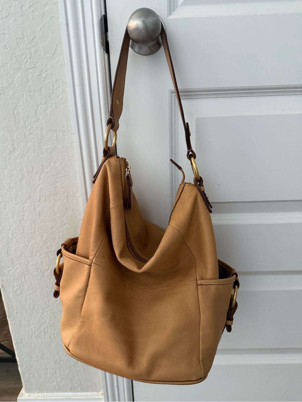 Liz Claiborne Tan Leather Shoulder Hobo Bag - Picture 3 of 6